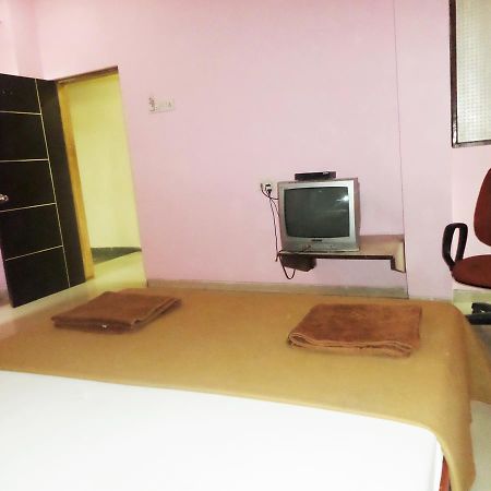 Ashtavinayak Residency Hotel Pune Bagian luar foto