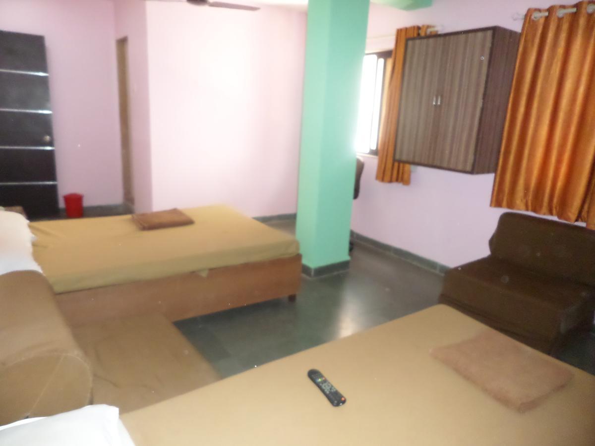 Ashtavinayak Residency Hotel Pune Bagian luar foto